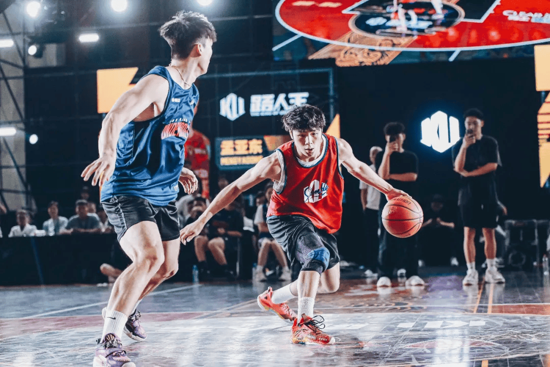 关于街头篮球争霸赛，草根英雄同台竞技的信息